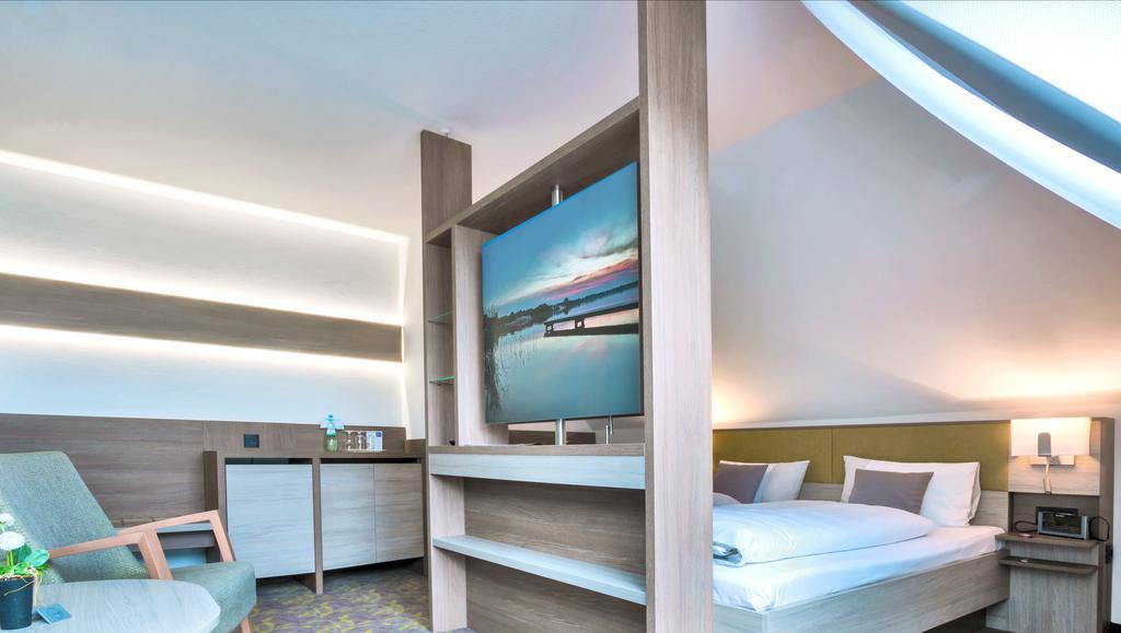 Hotel Бад-Цвишенан Экстерьер фото
